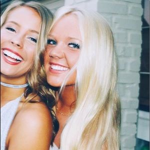 Meet your Posher, Caroline